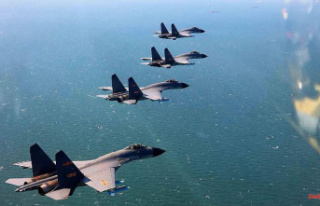 "Have enough fighter jets": China is flexing...