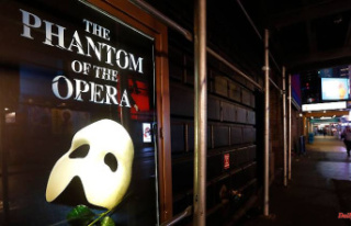 Off after 35 years: Broadway stops "Phantom of...