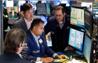 Dow Jones closes in the red: The nervousness of stockbrokers...