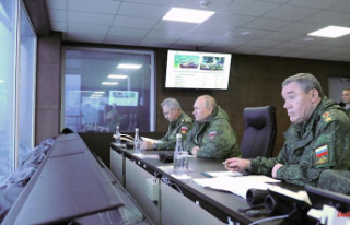 Far away from the Ukraine front: Putin observes a...