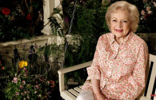 Estate of TV star Betty White: Souvenirs of "Golden...