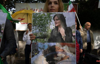 After the death of Mahsa Amini: women in Iran cut...