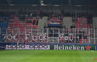 "F... you" to Pilsen and UEFA: Bayern fans...