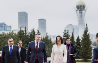 Baerbock comes with EU money: Kazakhstan should help...