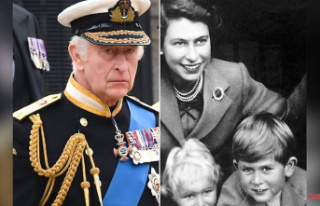 Childhood photo as a memory: Charles III. thanks for...