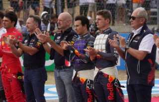 Vettel fights back tears: Formula 1 commemorates the...