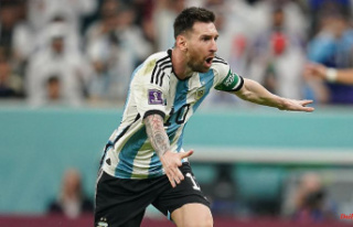 Football is completely crazy: Messi magic destroys...