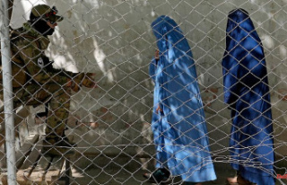 Strict rules in Kabul: Taliban deny women access to...