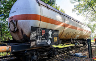 North Rhine-Westphalia: derailed freight train: ammonia...