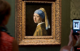Glued to Vermeer painting: prison sentences for climate...