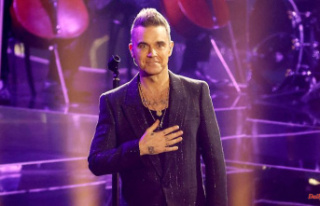 "Never seen before": Robbie Williams announces...