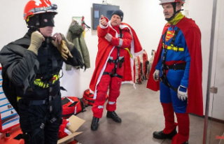 Hesse: Disguised high-altitude rescuers surprise children...