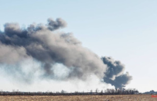 One explosion after another: oil tank at Russian airport...