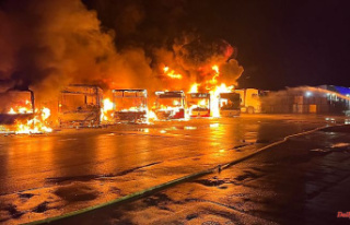 Eight buses destroyed: fire in bus depot causes millions...