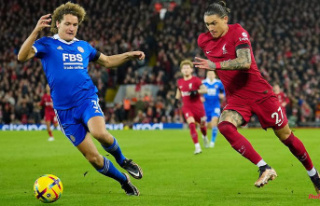 Black day for Leicester: Liverpool win without scoring...
