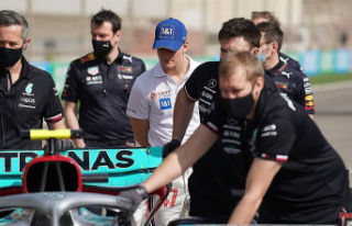"Formula 1 is brutal": Mercedes boss publicly...