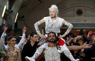 Without underwear at the Queen: Vivienne Westwood...