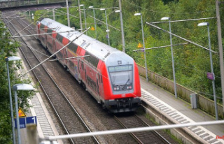 North Rhine-Westphalia: blockage: freight train wagons...