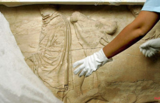 Parthenon frieze: London and Athens argue over ancient...