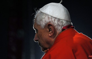 Even after death: lawsuits against Benedict XVI. keeps...