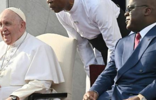 DRC: fervently welcomed in Kinshasa, the pope denounces...