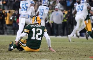 Playoffs without a star quarterback: Lions tear Rodgers...