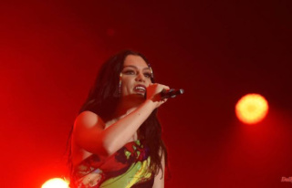 "I'm so happy": singer Jessie J is...