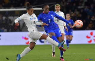 Football: Les Bleues easily win against Uruguay at...