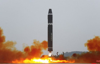Tokyo calls for UN meeting: North Korea fires missiles...