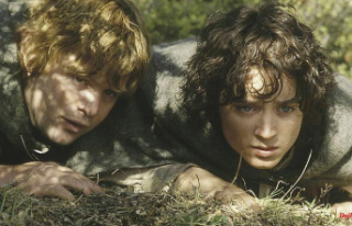 Big deal for Warner Bros.: New "Lord of the Rings"...