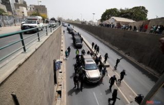 In Senegal, Ousmane Sonko forced out of his car after...