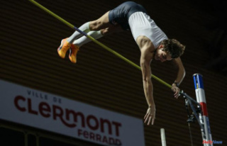 Athletics: Armand Duplantis sets a new pole vault...