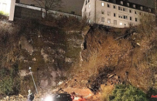 North Rhine-Westphalia: landslide in Siegen: several...