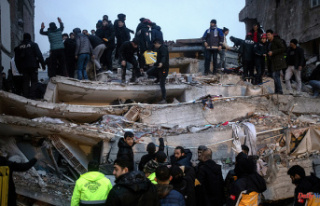 International Hundreds of dead and injured by an earthquake...