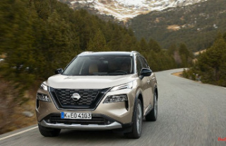 Electric drive with four-wheel drive: Nissan X-Trail...
