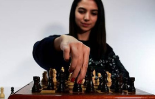 Sara Khadem, Iran's open-faced chess queen
