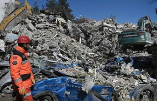 Earthquake death toll exceeds 41,000 in Turkey and...