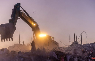 More than 40,000 dead: Reconstruction in Turkey is...
