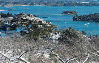 Japan: how did the Japanese archipelago "gain"...