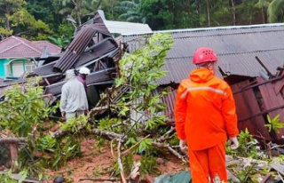 Indonesia: at least 10 dead and around 40 missing...