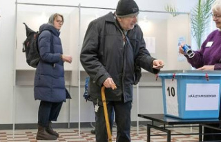 Estonians elect their parliament, with Ukraine as...