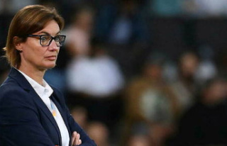 Bleues: coach Corinne Deacon dismissed from her post