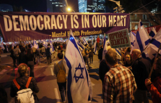Massive protest in Israel in the tenth week of marches...