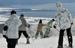 In Fukushima, the charms of snow against the stigmata...