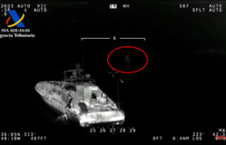 Spain Study how to refloat a narco-submarine found...