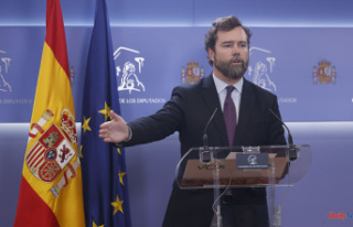 The Vox Congress reproaches EL MUNDO and El País...