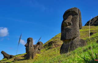 "Unique discovery": Mysterious Moai statue...