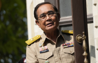 Asia Thailand's PM dissolves Parliament, triggers...