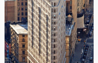 The iconic New York skyscraper Flatiron is sold for...