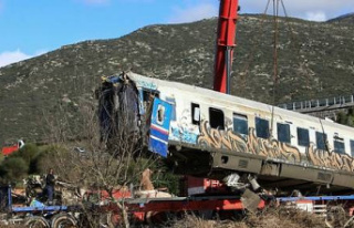 Greece train disaster: Mitsotakis asks Supreme Court...